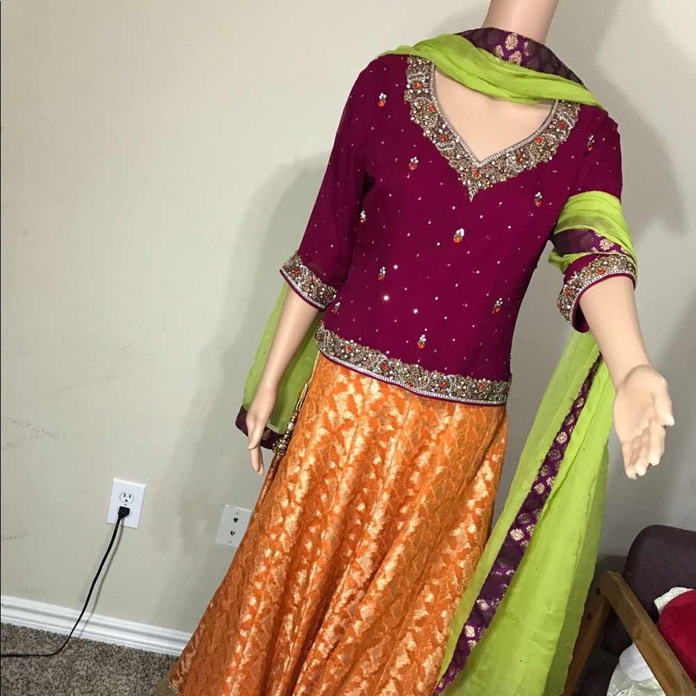 Indian pakistan mehendi 3pc lehenga,shirt dupatta